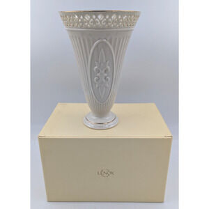 Matelassé By Lenox Vase 10.25" USA With Gold Trim Original Box